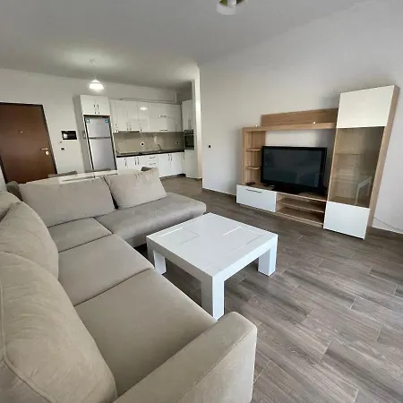 Appartamento Apartament Me Qera Qender-vlore,lungomare